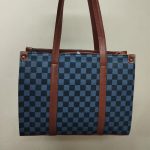 Leather Fashionable Side Bag Medium Size for Girls